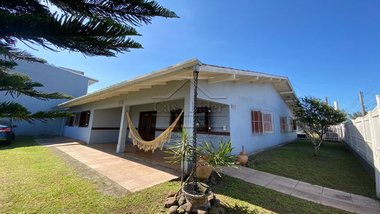 house em Rua Rio Jacuí, Centro - Xangri-Lá - RS