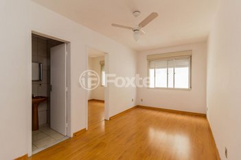 apartment em Travessa Escobar, Camaquã - Porto Alegre - RS