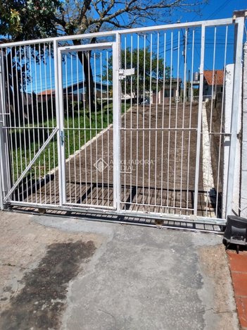 house em Rua Érico Veríssimo, Centro - Viamão - RS