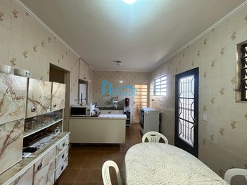 house em Rua Maria Tereza Garibaldi, Parque Tropical - Campinas - SP