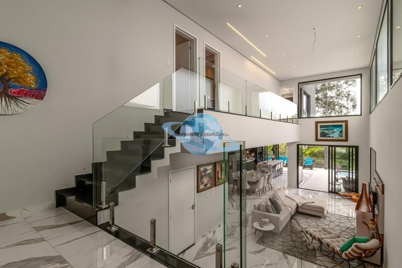 Casa com 299m² | Foto_migracao | 2