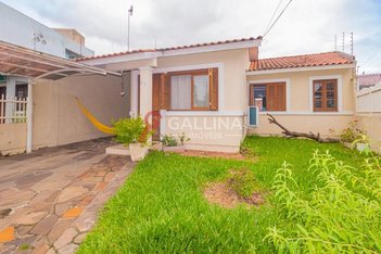 house em Rua Liverpool, São José - Canoas - RS