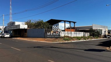 industrial em Avenida Pauzanes de Carvalho, Setor Pauzanes - Rio Verde - GO