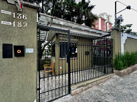 Cômodo Condomínio