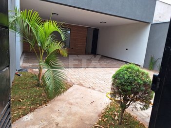 house em Rua Aniceto Coelho, Centro - Bonito - MS