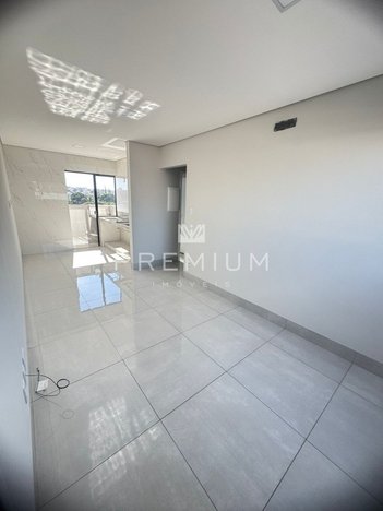 apartment em Avenida Professora Juvenília dos Santos, Santa Mônica - Uberlândia - MG