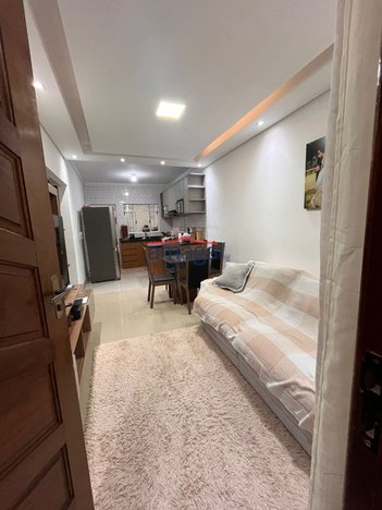 house em Avenida José Theodoro de Siqueira, Bairro do Colonia - Jacareí - SP