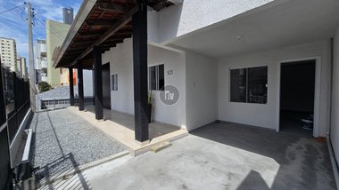 house em Rua 904, Centro - Balneário Camboriú - SC