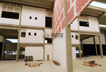 industrial em Avenida Independência, Jardim Independência - Taubaté - SP