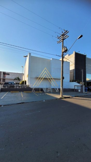 commercial_property em Avenida 3, Jardim Claret - Rio Claro - SP