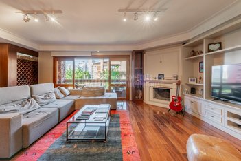 apartment em Rua General Francisco de Paula Cidade, Chácara das Pedras - Porto Alegre - RS