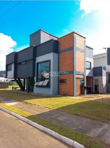 house em Rua Ivo José Rebello, Santa Regina - Camboriú - SC