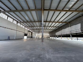 industrial em Avenida Governador Mario Covas Junior, Portão - Arujá - SP