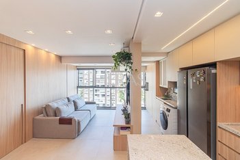 apartment em Rua Azevedo Sodré, Passo da Areia - Porto Alegre - RS