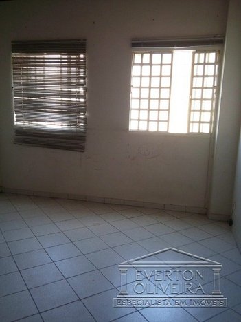 office em Corneteiro de Jesus, Centro - Jacareí - SP