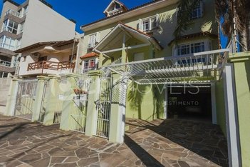 house em Rua Israel Wolf, Jardim Itu - Porto Alegre - RS