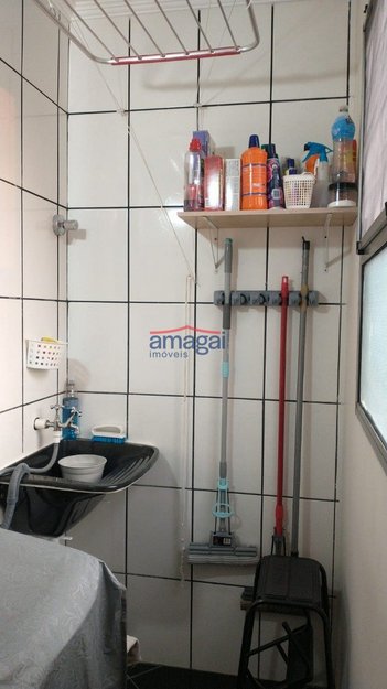 apartment em Avenida Getúlio Vargas, Jardim Califórnia - Jacareí - SP