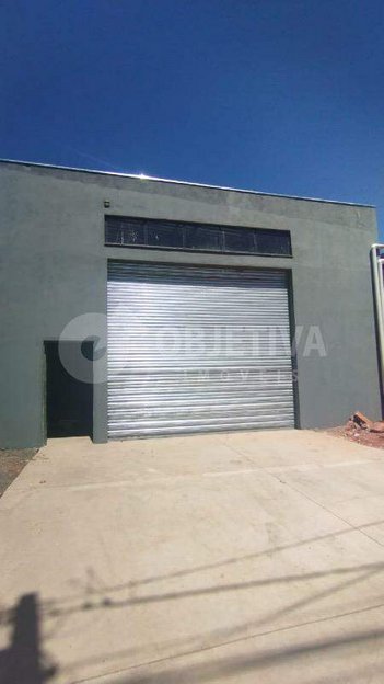 industrial em Avenida Serra do Espinhaço, São Jorge - Uberlândia - MG