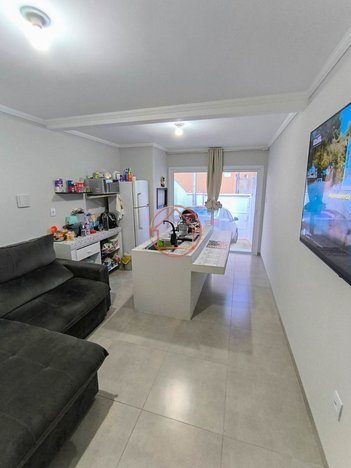 house em Avenida Elmira Pereira Silveira, Jardim Algarve - Alvorada - RS