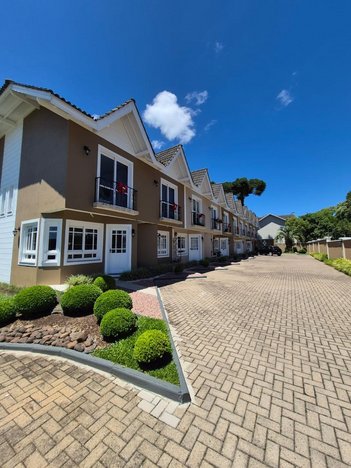 house em Rua Paul Harrys, Centro - Canela - RS