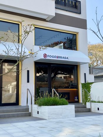 business em Rua dos Cambuatas, Jurerê - Florianópolis - SC