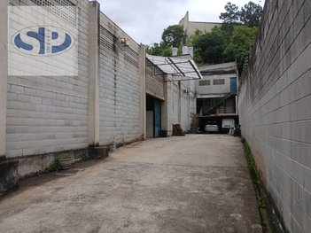 industrial em Rua Manoel Alonso Almendra, Conjunto Residencial Paes de Barros - Guarulhos - SP