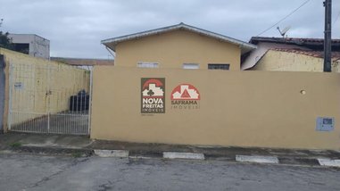 house em Rua Hitofo Awata, Conjunto Residencial Araretama - Pindamonhangaba - SP