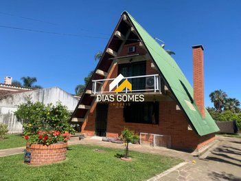 house em Avenida Espírito Santo, Laranjal - Pelotas - RS