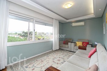 house em Rua Felipe Becker, Três Figueiras - Porto Alegre - RS
