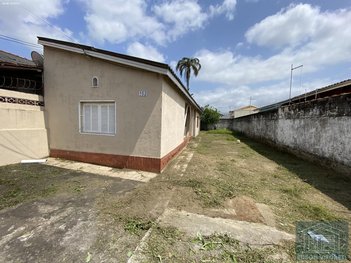 house em Avenida Duque de Caxias, Jardim Nomar - Caraguatatuba - SP