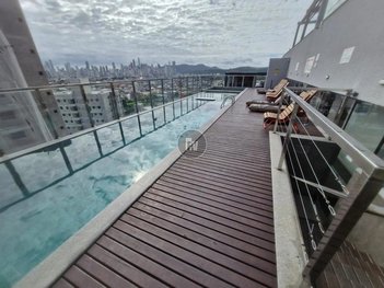 apartment em Rua Guaraparim, Monte Alegre - Camboriú - SC