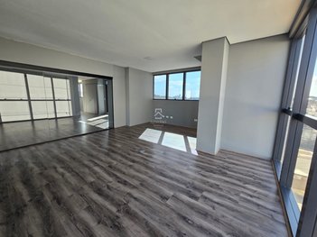 office em Rua Voluntários da Pátria, Centro - São José dos Pinhais - PR