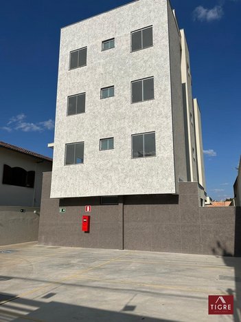 apartment em Rua Tapirapes, Santa Mônica - Belo Horizonte - MG