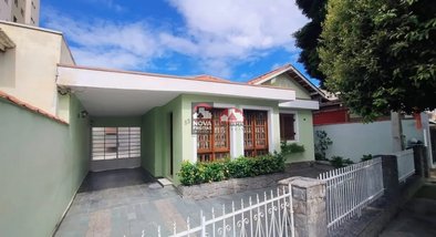 house em Rua Doutor Matheus Romeiro, Centro - Pindamonhangaba - SP