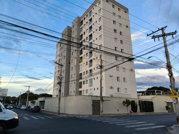 apartment em Rua João Bernardes da Silva, Luizote de Freitas - Uberlândia - MG