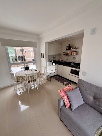 apartment em Rua Irmão Calixto, Carvoeira - Florianópolis - SC