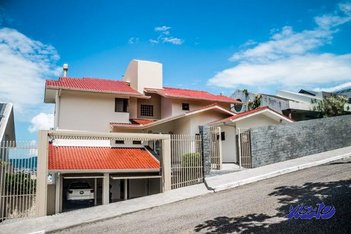 house em das Laranjeiras, Bosque das Mansões - São José - SC
