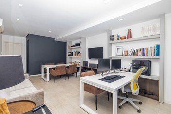 office em Avenida Cândido de Abreu, Centro Cívico - Curitiba - PR