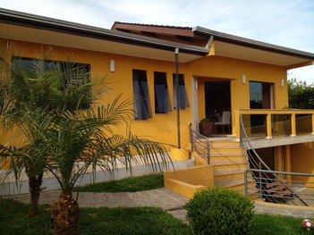 house em Rua Felisbino Antônio, Vila Delurdes - Campo Largo - PR
