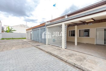 house em Rua Aracaju, Cajuru - Curitiba - PR