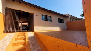 house em Rua Eiti Suguimoto, Maria Lúcia - Londrina - PR
