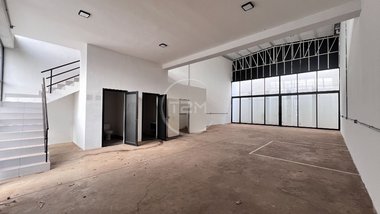 industrial em Rua Delmira da Silva de Oliveira, Jardim Porto Real IV - Limeira - SP