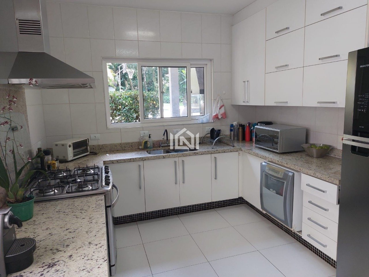 Casa Térrea à venda Condomínio Chácara dos Lagos-cozinha