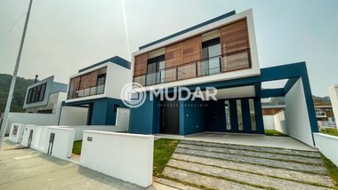 house em Rodovia Dr. Antônio Luiz Moura Gonzaga, Rio Tavares - Florianópolis - SC