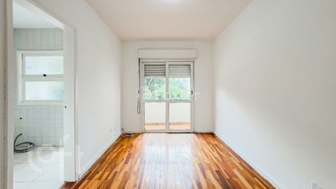 apartment em Rua Roque Calage, Passo da Areia - Porto Alegre - RS