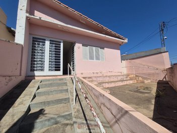 house em Rua Professor Mário Badan, Centro - Mogi Mirim - SP