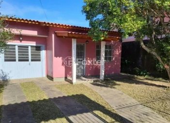house em Rua Paraná, Santa Isabel - Viamão - RS