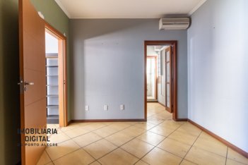 office em Rua dos Andradas, Centro Histórico - Porto Alegre - RS