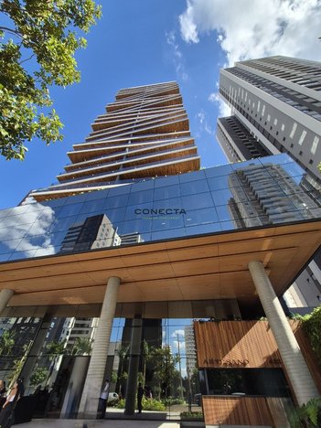 apartment em Rua Ernâni Lacerda de Athayde, Gleba Fazenda Palhano - Londrina - PR
