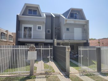 house em Rua Francisco Hernandes Bastida, São João - Curitiba - PR